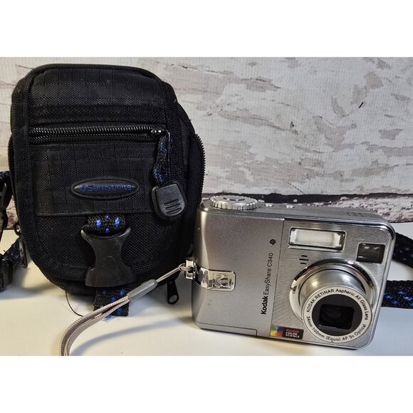 Kodak EasyShare C340 Compact LCD Digital Camera & Case Works